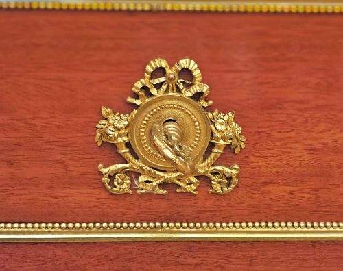 Schreibtisch Klassizismus Bureau Plat Frankreich Louis XVI um 1780 gestempelt CAUMONT