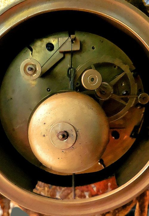 Portaluhr Klassizismus Pendule Frankreich Louis XVI um 1780