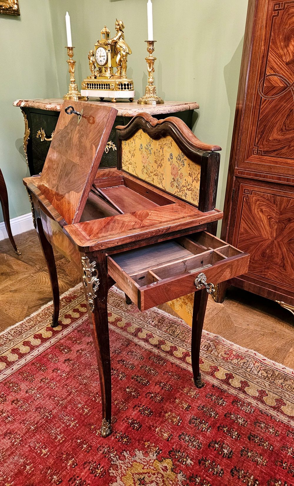 Verwandlungstisch Salontisch Rokoko mit Lichtschirm Frankreich Louis XV um 1760