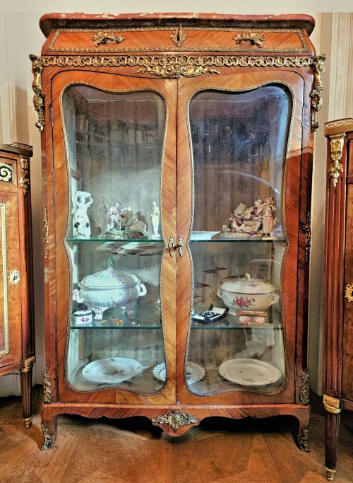 Vitrine Rokoko Louis XV Frankreich um 1760 gestempelt ROUSSEL