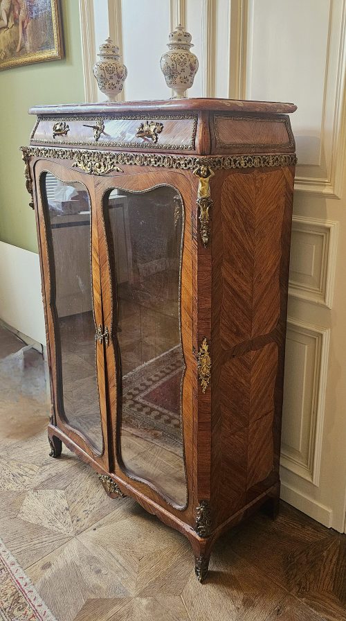 Vitrine Rokoko Louis XV Frankreich um 1760 gestempelt ROUSSEL – Bild 3