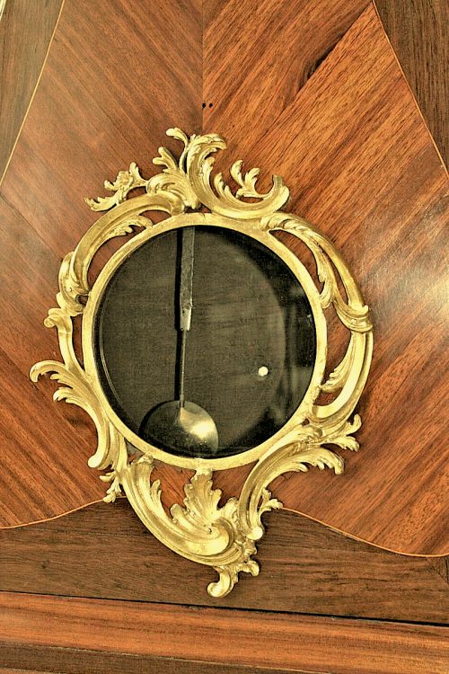 Standuhr Rokoko Frankreich Louis XV um 1750 Stunden-, Minuten- und Sekundenzeiger signiert Le Bon à Paris