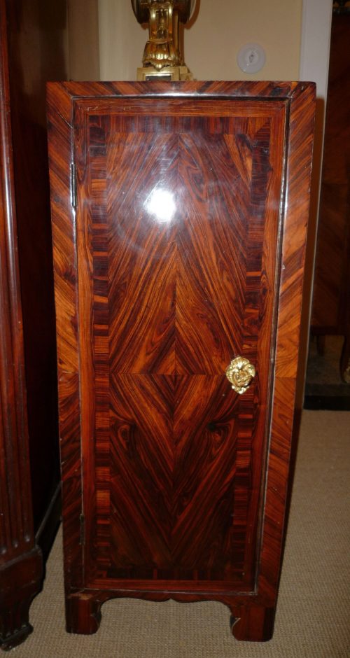 Schränkchen Bout De Bureau Rokoko Louis XV gestempelt SAUNIER