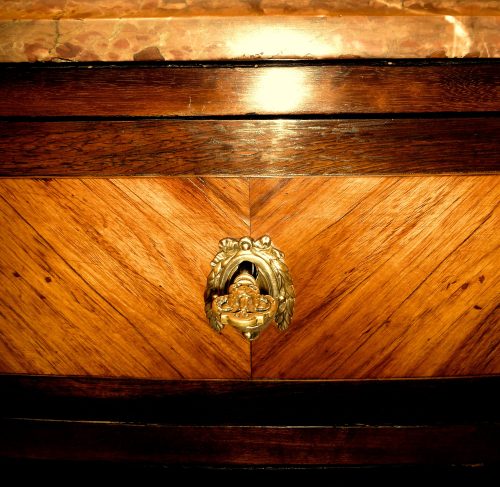 Alternative view of Kommode Rokoko Commode D´Entre Deux Frankreich Transition