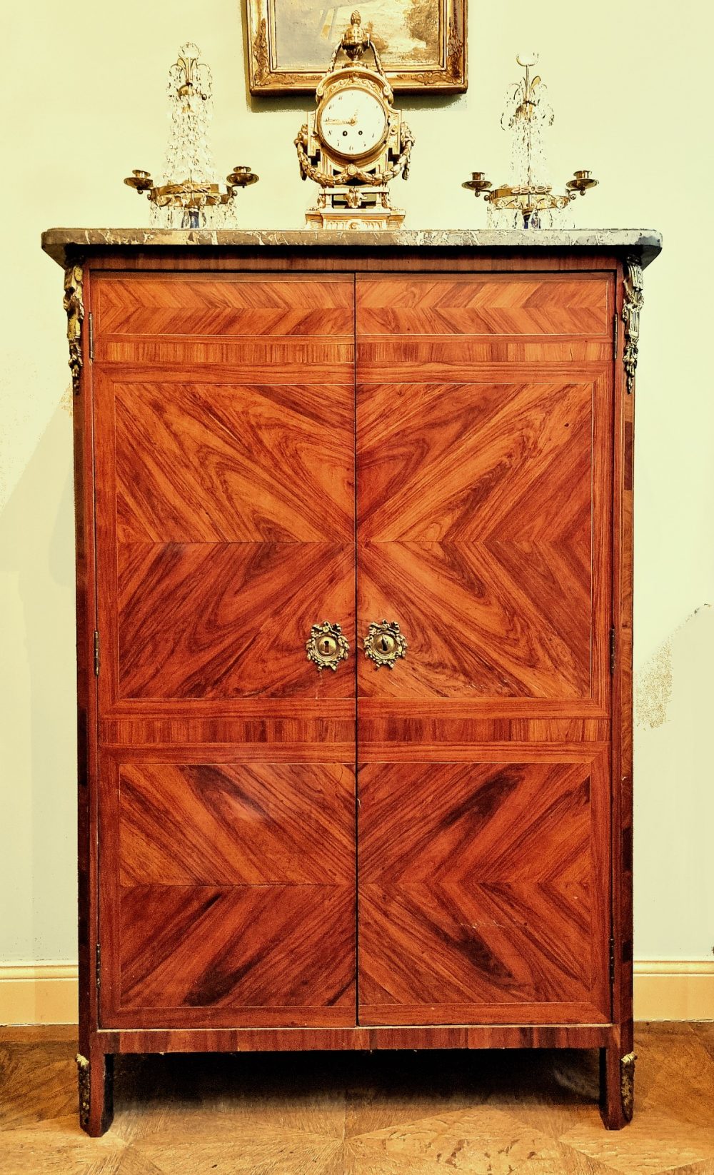 Schrank Klassizismus Armoire Frankreich Louis XVI um 1770 gestempelt DELORME