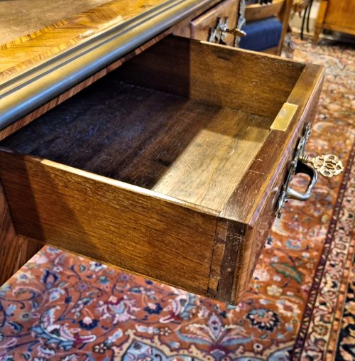 Schreibtisch Rokoko Bureau Plat Frankreich Louis XV um 1760