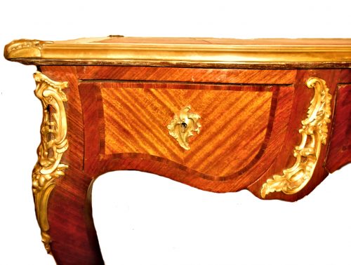 Schreibtisch Rokoko Bureau Plat Frankreich Louis XV Pierre Roussel attr.