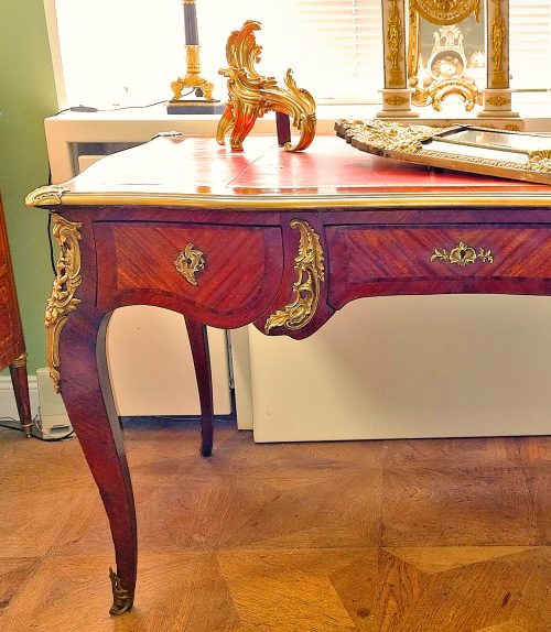 Schreibtisch Rokoko Bureau Plat Frankreich Louis XV Pierre Roussel attr.