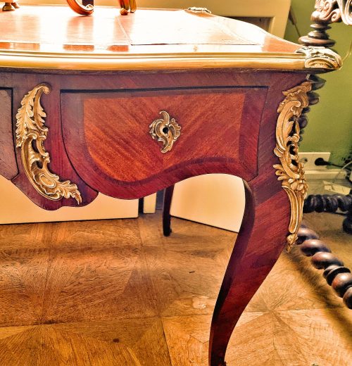 Schreibtisch Rokoko Bureau Plat Frankreich Louis XV Pierre Roussel attr.
