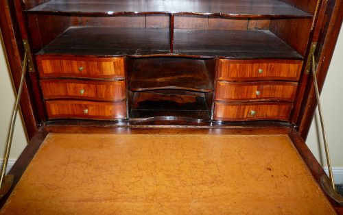 Alternative view of Sekretär Rokoko Frankreich Louis XV gestempelt Pierre II Migeon um 1750