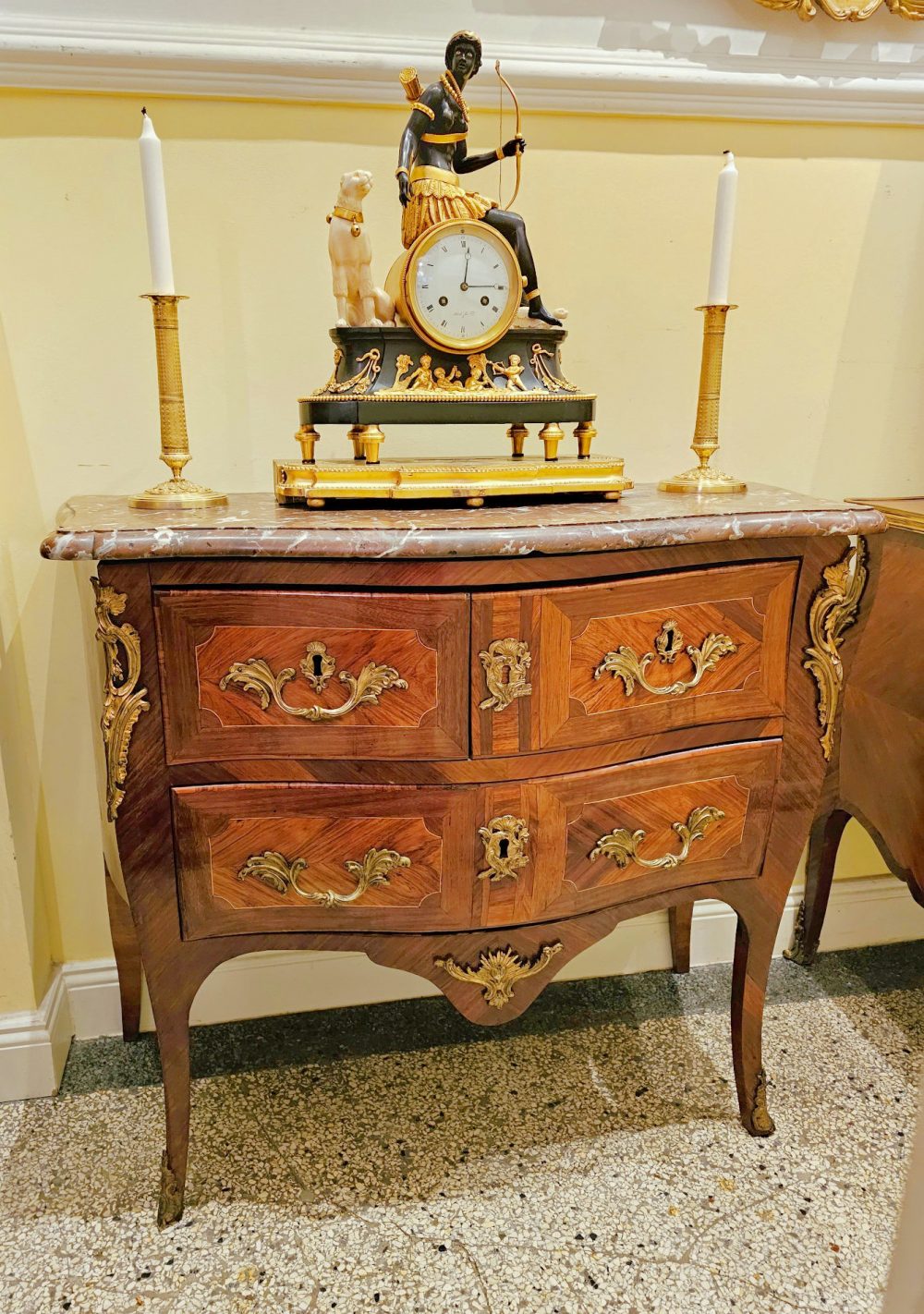 Kommode Rokoko Frankreich Louis XV gestempelt FROMAGEAU