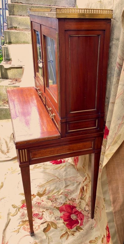 Sekretär Klassizismus Bonheur Du Jour Frankreich Louis XVI um 1775 gestempelt N.PETIT