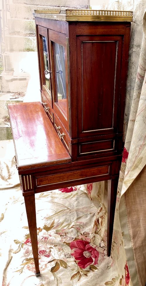 Sekretär Klassizismus Bonheur Du Jour Frankreich Louis XVI um 1775 gestempelt N.PETIT