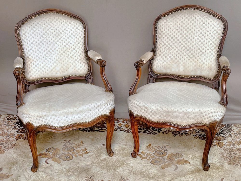 Sessel Rokoko Paar Fauteuils Frankreich Louis XV um 1760 gestempelt M.GOURDIN
