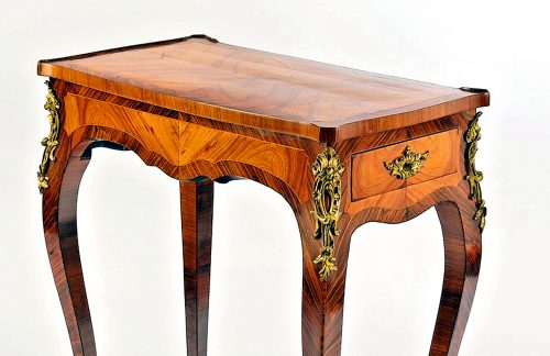 Beistelltisch Rokoko Table de salon Louis XV Frankreich um 1760 Jacques Dubois attr.