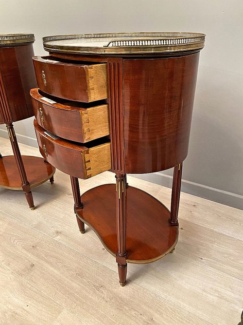 Beistelltische Klassizismus Gueridons Frankreich Louis XVI