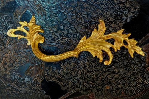 Kommode Rokoko Frankreich Louis XV Koromandellack gestempelt KOFLER