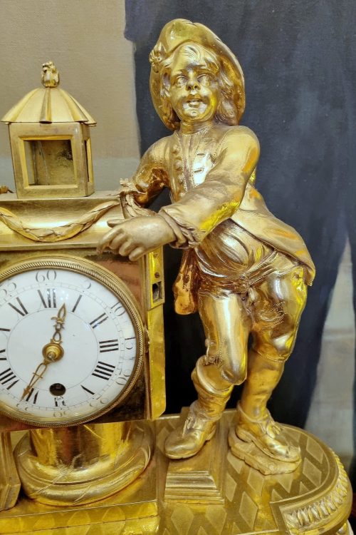 Äußerst seltene Pendule à lanterne magique Frankreich Louis XVI um 1780 H. 38 cm