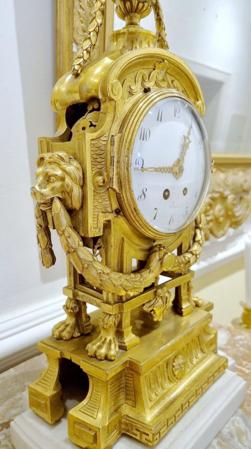 Äußerst seltene Kaminuhr mit originalem Wecker Klassizismus Pendule Frankreich Louis XVI um 1770 das Modell Robert Osmond attr.