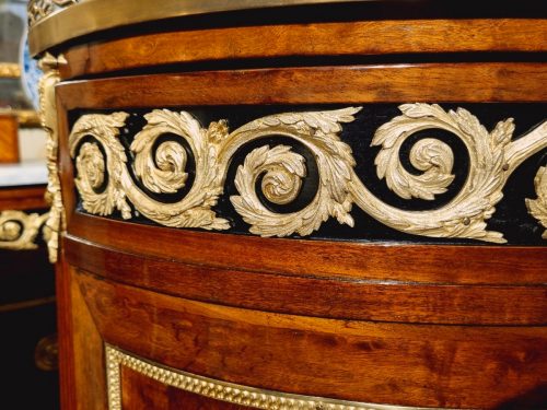 Kommoden Klassizismus Louis XVI Eckhalbschränke Encoignures Frankreich