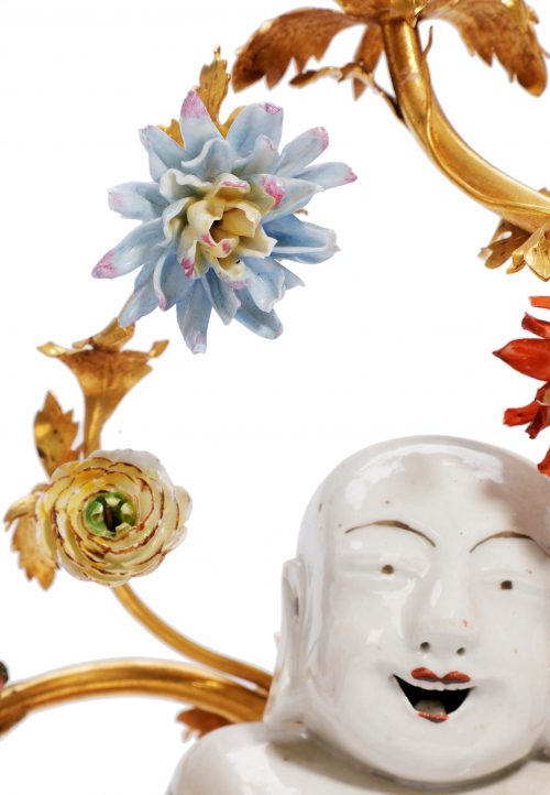 Hochbedeutendes Kerzenständer Paar Rokoko Louis XV um 1750 Buddhas Yongzheng (1723-1735) - die Porzellanblüten Vincennes um 1745