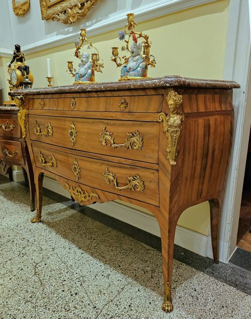 Kommode Rokoko Frankreich Louis XV Gestempelt I.DUBOIS um 1760 Jacques Dubois 1693-1763 Maître 5. September 1742