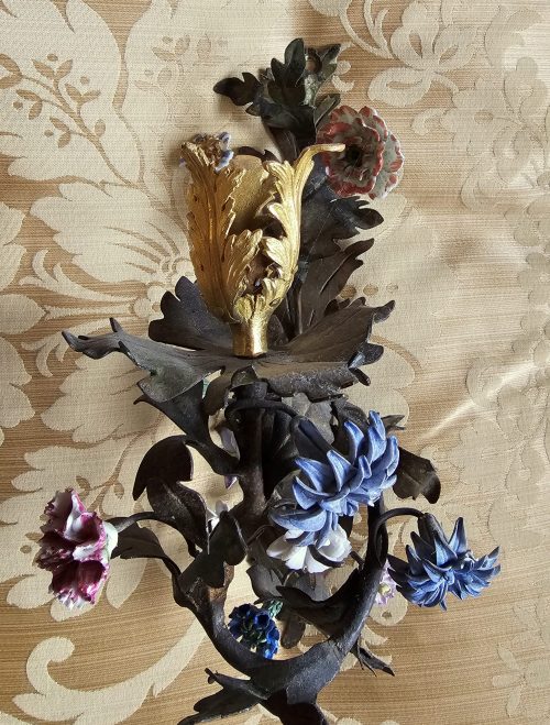 PAAR APPLIKEN mit Porzellanblüten Vincennes FRANKREICH LOUIS XV Rokoko um 1750