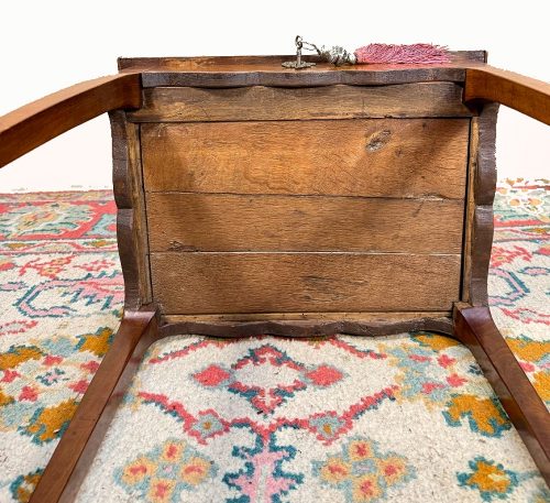 Beistelltisch Rokoko Gueridon Table de salon Louis XV Frankreich um 1760