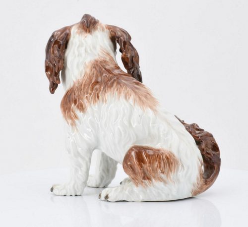 Meissen Porzellan Bologneserhund Hund Bologneser Hund Modell von Johann Joachim Kaendler um 1750 H. 15 cm