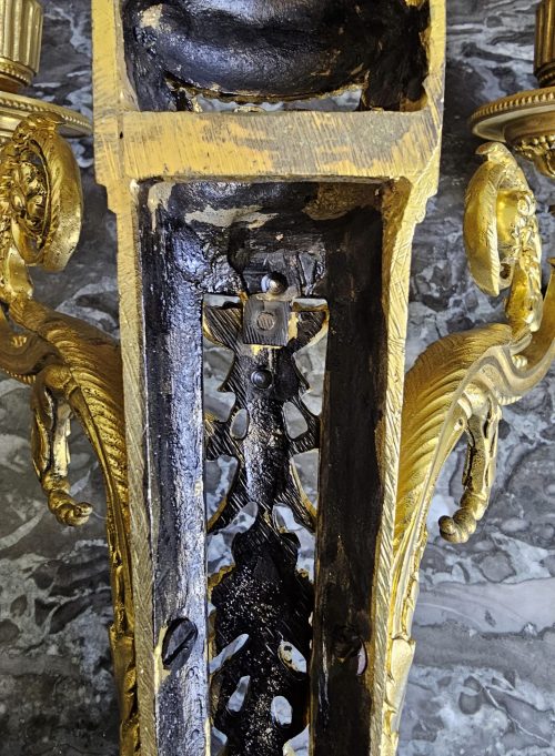 Appliken Wandlampen Klassizismus Frankreich Louis XVI Directoire um 1790 H. 36 cm, Br. 26 cm, T. 14 cm