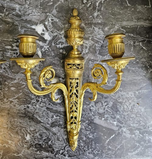 Alternative view of Appliken Wandlampen Klassizismus Frankreich Louis XVI Directoire um 1790  H. 36 cm, Br. 26 cm, T. 14 cm