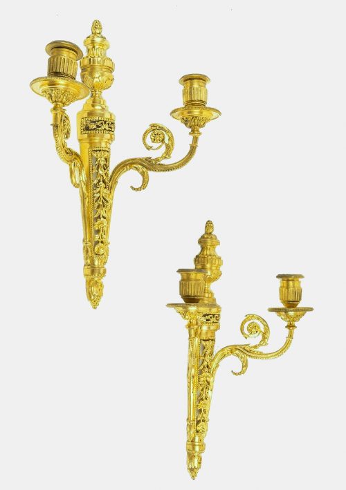 Appliken Wandlampen Klassizismus Frankreich Louis XVI Directoire um 1790 H. 36 cm, Br. 26 cm, T. 14 cm