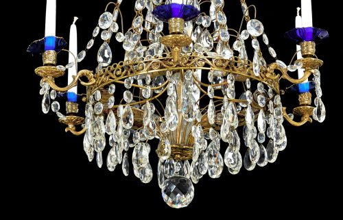 Lüster Kristalllüster Kronleuchter Klassizismus Louis XVI Schweden 19.Jh. H. 80 cm, D. 60 cm