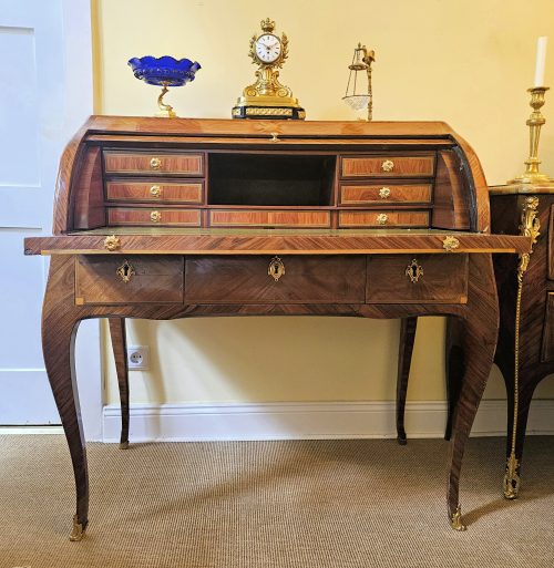 Alternative view of Zylinderbüro Rollbüro Sekretär Rokoko Frankreich Louis XV um 1750