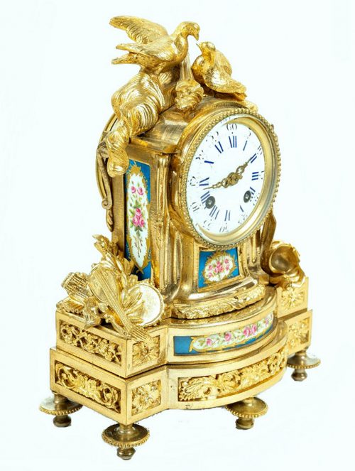 Alternative view of Kaminuhr Klassizismus Pendule Louis XVI Frankreich das Porzellan Sèvres „Bleu Céleste“ um 1790