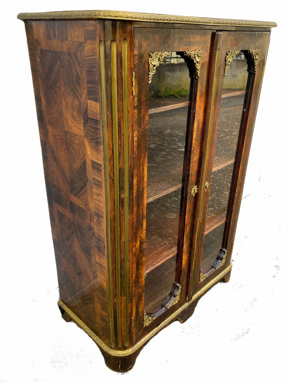 Vitrine Barock Frankreich Regence um 1720  H.131 cm, Br.90 cm, T.47 cm