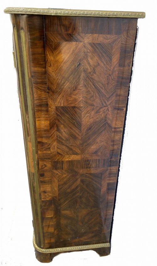 Vitrine Barock Frankreich Regence um 1720 H.131 cm, Br.90 cm, T.47 cm