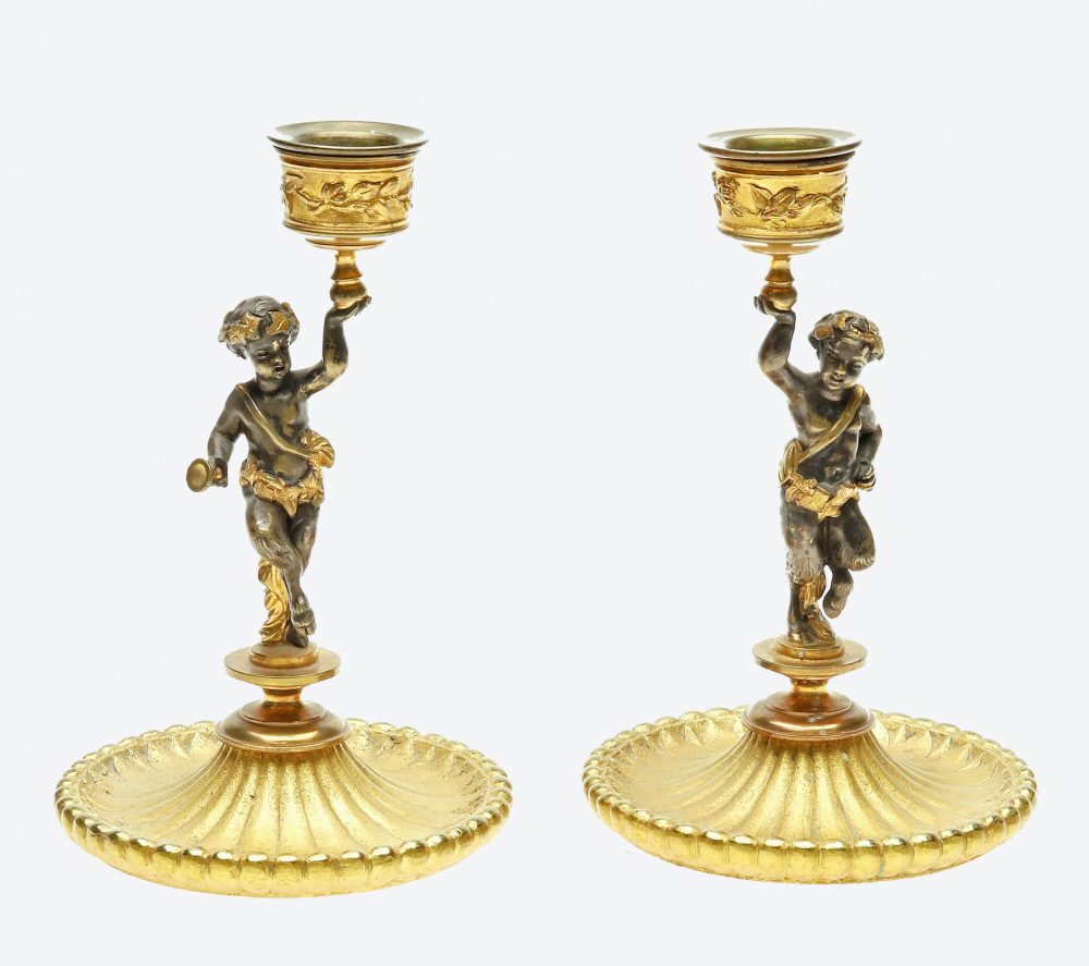 Kerzenständer Kerzenhalter mit tanzenden Satyrn Empire um 1810   H. 17 cm, D. 11 cm