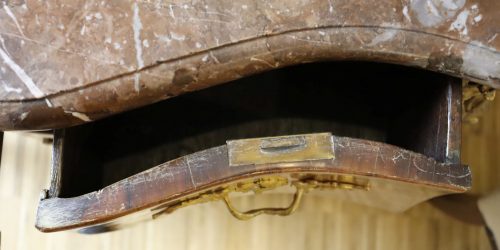 Kommode Rokoko Barock Frankreich Louis XV um 1750 H. 82 cm, B. 83 cm, T. 42 cm