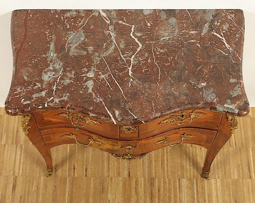 Kommode Rokoko Barock Frankreich Louis XV um 1750 H. 82 cm, B. 83 cm, T. 42 cm