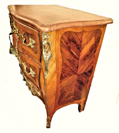 Alternative view of Kommode Rokoko Frankreich Louis XV um 1750 gestempelt I.M.CHEVALIER