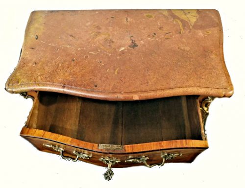Kommode Rokoko Frankreich Louis XV um 1750 gestempelt I.M.CHEVALIER