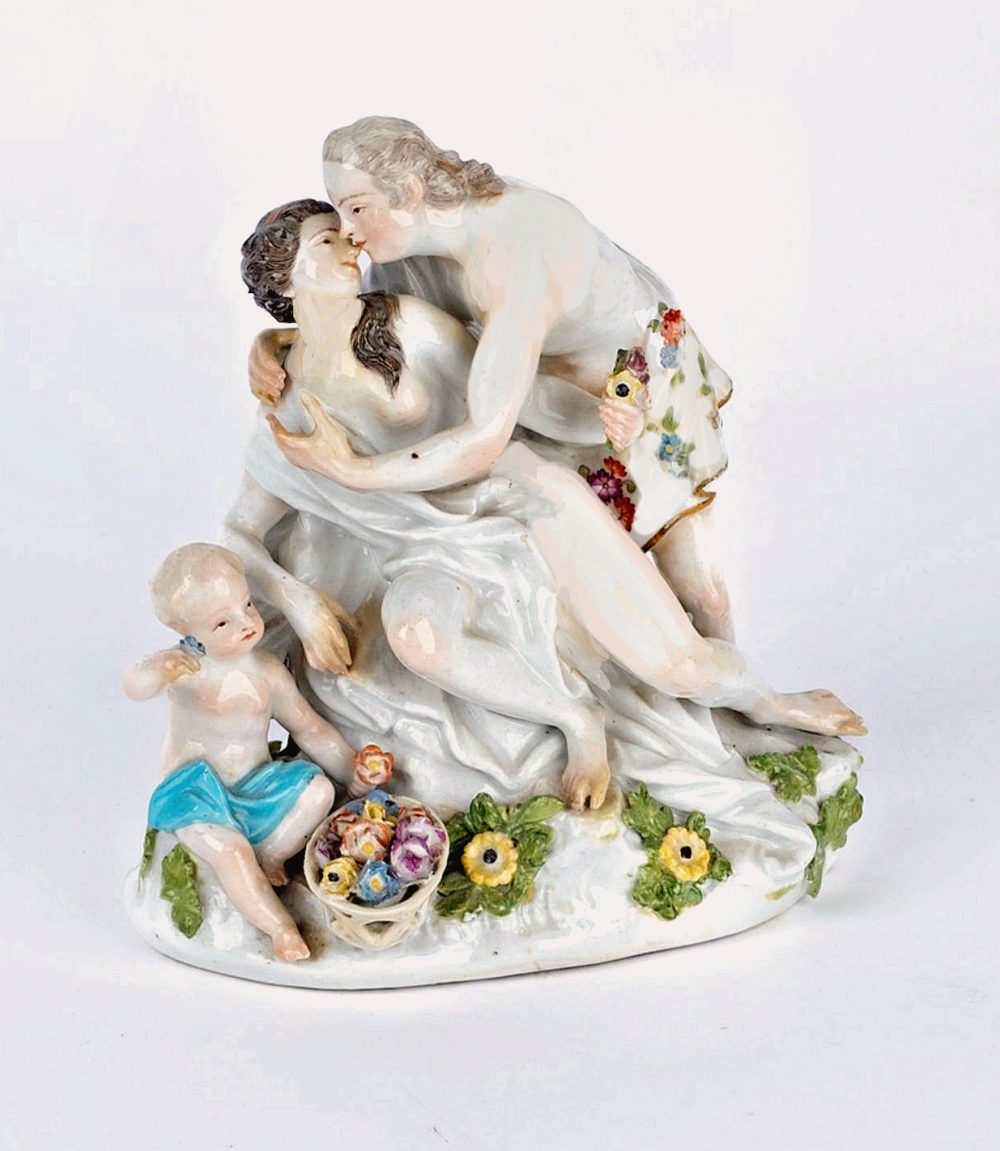 Meissen um 1750  "Flora und Zephyr" Porzellan Modell von Johann Joachim Kändler (1706-1775)  H. 15 cm