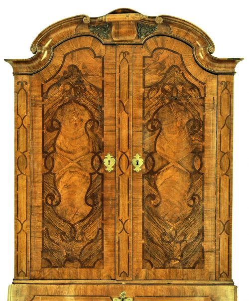 Bedeutender Sekretär Aufsatzschreibschrank Schreibschrank Barock Mainfranken Würzburg Carl Maximilian Mattern Umkreis um 1740 H. 230 cm, Br. 105 cm, T. 55 cm
