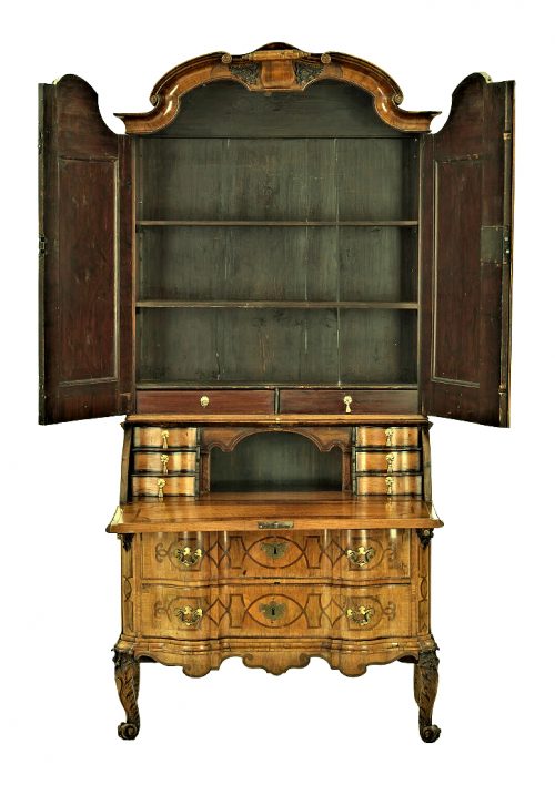 Bedeutender Sekretär Aufsatzschreibschrank Schreibschrank Barock Mainfranken Würzburg Carl Maximilian Mattern Umkreis um 1740 H. 230 cm, Br. 105 cm, T. 55 cm
