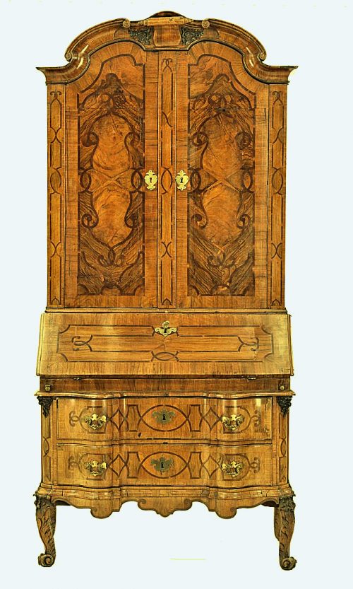 Bedeutender Sekretär Aufsatzschreibschrank Schreibschrank Barock Mainfranken Würzburg Carl Maximilian Mattern Umkreis um 1740 H. 230 cm, Br. 105 cm, T. 55 cm