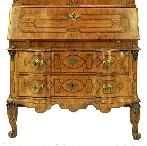 Bedeutender Sekretär Aufsatzschreibschrank Schreibschrank Barock Mainfranken Würzburg Carl Maximilian Mattern Umkreis um 1740 H. 230 cm, Br. 105 cm, T. 55 cm