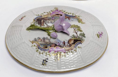 Alternative view of Ludwigsburg Porzellan Deckeldose oval um 1765 Malerei Flusslandschaften Gottlieb Friedrich Riedel (1724-1784)