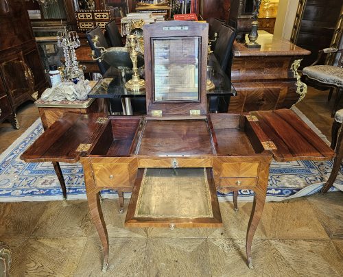 Schminktisch Rokoko Coiffeuse Poudreuse Louis XV Frankreich um 1750