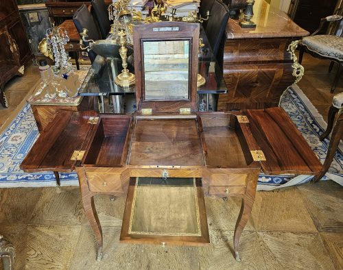 Schminktisch Rokoko Coiffeuse Poudreuse Louis XV Frankreich um 1750